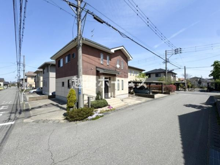 �O�ʓ��H�܂ތ��n�ʐ^ �����̓��������ʕ��E�d�l�ݔ��₨�����̑傫���̔�r�A�ߗׁE���ӊ��⒬���݂ȂǁA�����ł͂킩��Ȃ���񂪂������񂠂�܂��B���񌻒n�ɂĂ��m�F���������B