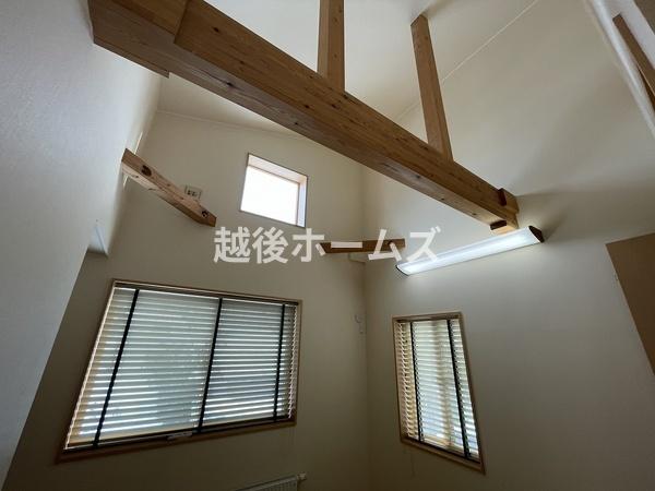 ���r���O ����ւ̏o���肪���₷���|���o�����ō̌��E���ʂ����m�ہB
���C�ɓ���̂���𒭂߂Ȃ���߂�������ʂȏꏊ�ł��B