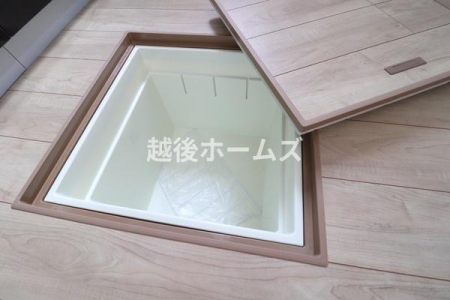 �����v������i�p�[�X�E���ρj �y���Ў{�H��z�f�b�g�X�y�[�X��L�����p�����������[�B
�ő�d�ʂ͂V�O�����ƂȂ��Ă���A�h�Зp�i����~�̕ۊǂɂ��œK�ł�