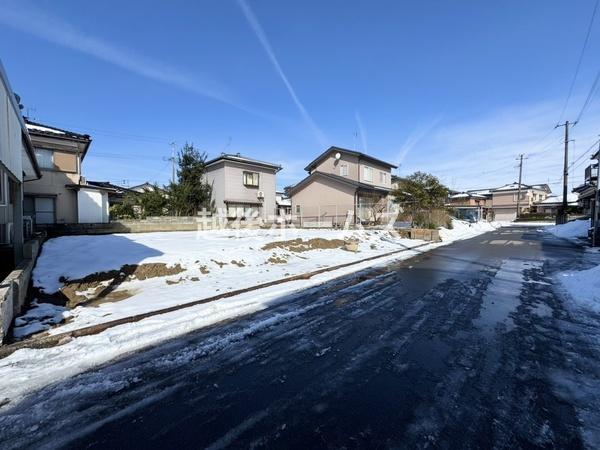 �O�ʓ��H�܂ތ��n�ʐ^ �ߗׁE���ӊ��⒬���݂ȂǁA�����ł͂킩��Ȃ���񂪂������񂠂�܂��B���񌻒n�ɂĂ��m�F���������B
