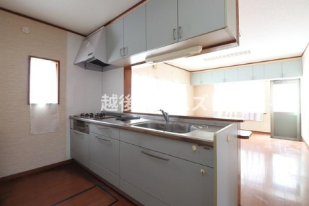 �L�b�`�� ���r���O�S�̂����n����J�E���^�[�L�b�`���􏬂������q�l�����Ă����S�ł��ˁ�