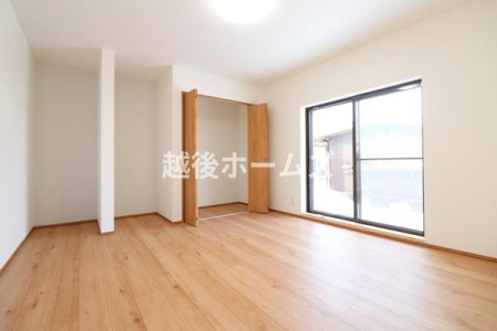 �m�� �S���ɃN���[�[�b�g�����A���[���L�x�Ŏg���₷���Ԏ��ɂȂ��Ă��܂�