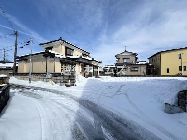 �O�ʓ��H�܂ތ��n�ʐ^ �����̓��������ʕ��E�d�l�ݔ��₨�����̑傫���̔�r�A�ߗׁE���ӊ��⒬���݂ȂǁA�����ł͂킩��Ȃ���񂪂������񂠂�܂��B���񌻒n�ɂĂ��m�F���������B