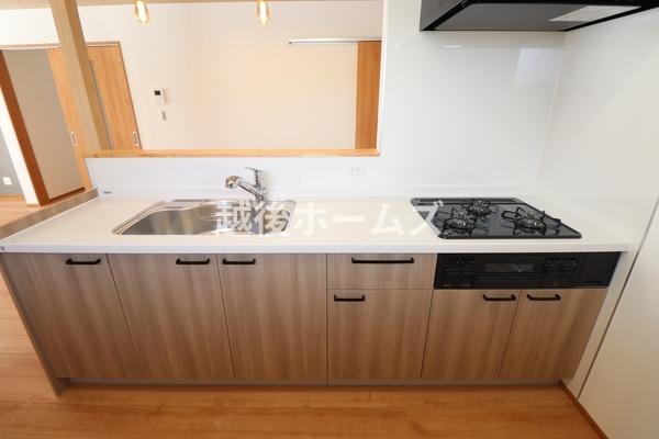 �L�b�`�� ����������������L�b�`���𖾂邭�Ƃ炵�Ă���܂���