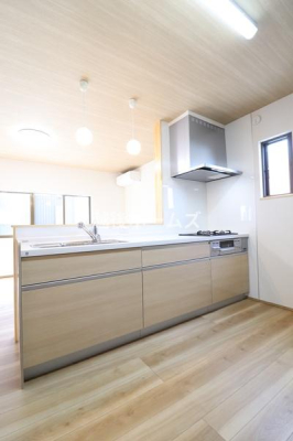 �L�b�`�� �����Z�O�̎ʐ^�ɂȂ�܂���
�L�b�`�����ɂ͔��t���̎��[�I��p���g���[�����I
�H�킾���łȂ��A���p�i�Ȃǂ̃X�g�b�N�̎��[�ɂ��ƂĂ��֗��ł�