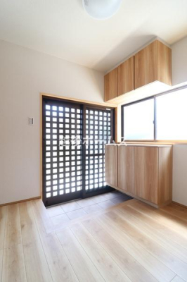 ���� �����Z�O�̎ʐ^�ɂȂ�܂���
���ւɂ͎g���₷���V���[�Y�{�b�N�X