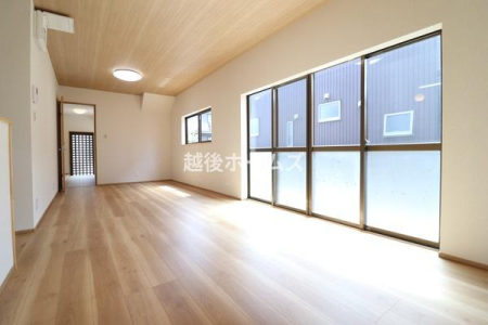 ���r���O �����Z�O�̎ʐ^�ɂȂ�܂���
�_�C�j���O�e�[�u���E�\�t�@�[���z�u�ł����Ƃ肠��݌v�ɂȂ��Ă���܂��B