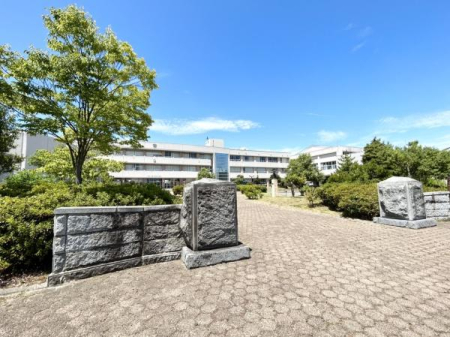 ���ӊ� �y���w�Z�z�V���s���������w�Z�F2504m