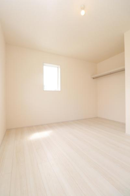 �m�� �y���Ў{�H��z�S���ɃN���[�[�b�g�����A���[���L�x�Ŏg���₷���Ԏ��ɂȂ��Ă��܂�