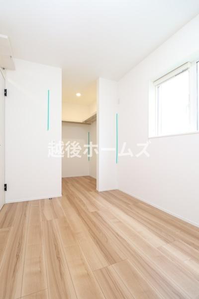 �m�� �V���v���ȗm���Ȃ̂ŉƋ�Ȃǂ̃C���e���A�Ƃ��}�b�`���Ă�����ꊴ���o���₷���A�g�̉��̐��������₷���ł��ˁ�