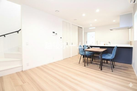 ���r���O �Q�S���Ԋ��C�V�X�e���������ɐ݂��A��ɋ�C���z�������K�ȋ�Ԃɕς��Ă���܂�