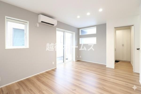 ���r���O �_�C�j���O�e�[�u���E�\�t�@�[���z�u�ł����Ƃ肠��݌v�ɂȂ��Ă���܂��B