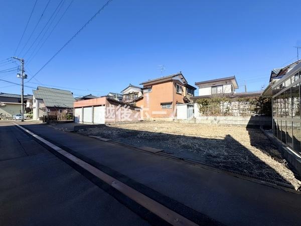 �O�ʓ��H�܂ތ��n�ʐ^ �ߗׁE���ӊ��⒬���݂ȂǁA�����ł͂킩��Ȃ���񂪂������񂠂�܂��B���񌻒n�ɂĂ��m�F���������B
