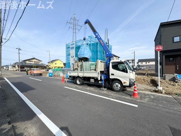 �O�ʓ��H�܂ތ��n�ʐ^ �ߗׁE���ӊ��⒬���݂ȂǁA�����ł͂킩��Ȃ���񂪂������񂠂�܂��B���񌻒n�ɂĂ��m�F���������B
