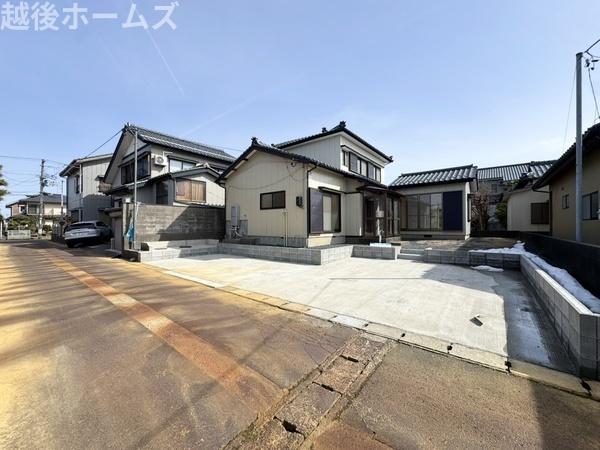 �O�ʓ��H�܂ތ��n�ʐ^ �����̓��������ʕ��E�d�l�ݔ��₨�����̑傫���̔�r�A�ߗׁE���ӊ��⒬���݂ȂǁA�����ł͂킩��Ȃ���񂪂������񂠂�܂��B���񌻒n�ɂĂ��m�F���������B