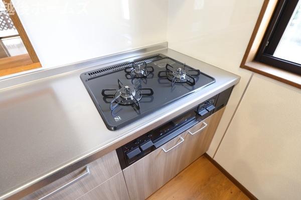 ���̑� �R���S�Ăɉ��x�Z���T�[���t���A�ЖʏĂ��O���������ڂ��Ĉ��S�ŋ@�\�I�ȃK�X�R�����ł��B