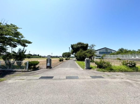 ���ӊ� �y���w�Z�z���s�����㏬�w�Z�F1500m