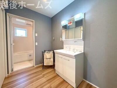 ���ʑ�E���ʏ� �z�X�N���[�������Ń����h���\�X�y�[�X�Ƃ��Ă������p������������ʎ��I