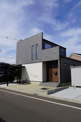 �O�ʓ��H�܂ތ��n�ʐ^ -