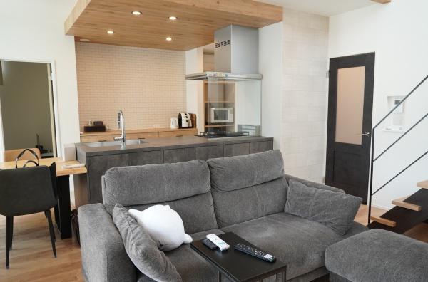 ���r���O -