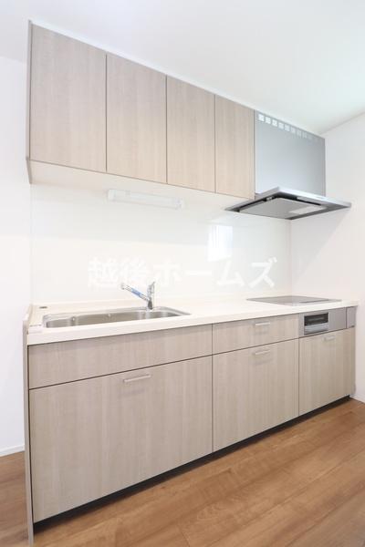 �L�b�`�� �R���^�C�v�̃L�b�`���͎��[���L�x�I
�����̂��|�������₷���݌v�ɂȂ��Ă��܂�