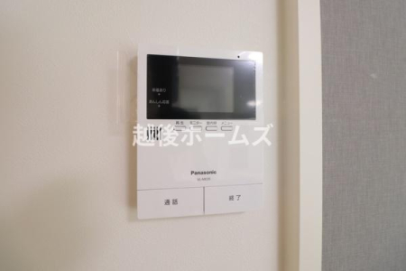 ���̑� �h�Ƒ΍�ɗD�ꂽTV���j�^�[�t���C���^�[�z���ŗ��q�҂̊m�F���ł��܂��B