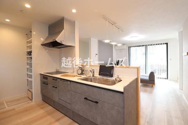 �L�b�`�� ���r���O�S�̂����n����J�E���^�[�L�b�`���􏬂������q�l�����Ă����S�ł��ˁ�