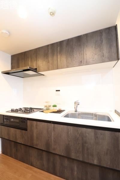 �L�b�`�� �y�����\�z�}�z�L�b�`���͎g���₷���V�X�e���L�b�`���ł��B
�򐅊��̌^�̐�����H��@���W���������Ă��܂��B