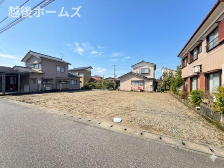 �O�ʓ��H�܂ތ��n�ʐ^ �����̓��������ʕ��E�d�l�ݔ��₨�����̑傫���̔�r�A�ߗׁE���ӊ��⒬���݂ȂǁA�����ł͂킩��Ȃ���񂪂������񂠂�܂��B���񌻒n�ɂĂ��m�F���������B