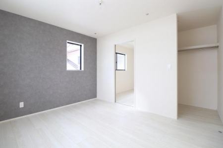 �m�� �y���Ў{�H��z�S���ɃN���[�[�b�g�����A���[���L�x�Ŏg���₷���Ԏ��ɂȂ��Ă��܂�