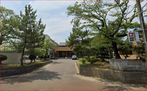 ���ӊ� �y���w�Z�z�O���s���������w�Z�F667m