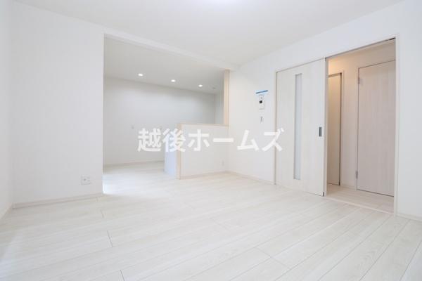 ���n�O�ώʐ^ �Ƒ��c���̎��Ԃ��߂�����L�X�������r���O�_�C�j���O