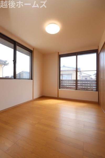 �m�� �e�m���͂Q�ʍ̌��݌v�A��������⊷�C�ɂ��z��������ԂɂȂ��Ă��܂��B