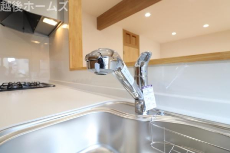 ���̑� �֌��̐�[�ɏ򐅊������B�ꏊ���Ƃ�Ȃ�����I�ȏ򐅊�ł��B�܂��A�򐅊킲�ƃz�[�X�������o���܂��B�J�[�g���b�W�������ȒP�B