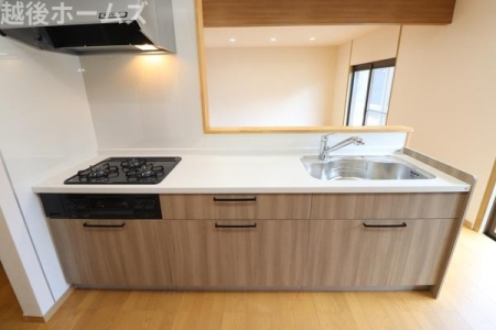 �L�b�`�� �L�b�`���͎g���₷���V�X�e���L�b�`���ł��B
�򐅊��̌^�̐������W���������Ă��܂��B