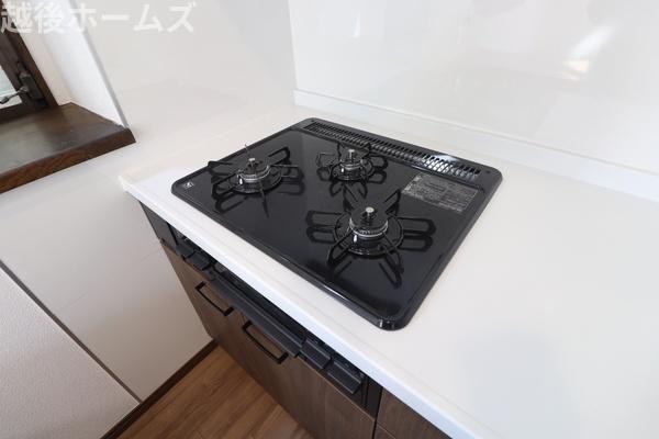 ���̑� �R���S�Ăɉ��x�Z���T�[���t���A�ЖʏĂ��O���������ڂ��Ĉ��S�ŋ@�\�I�ȃK�X�R�����ł��B