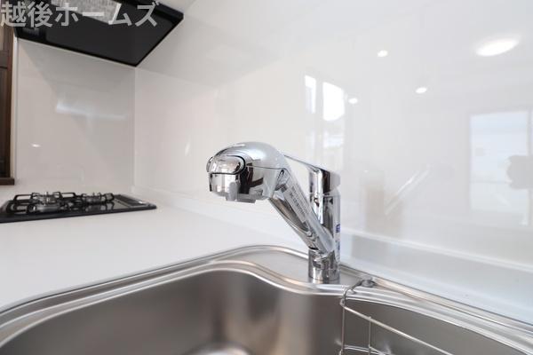 ���̑� �֌��̐�[�ɏ򐅊������B�ꏊ���Ƃ�Ȃ�����I�ȏ򐅊�ł��B�܂��A�򐅊킲�ƃz�[�X�������o���܂��B�J�[�g���b�W�������ȒP�B