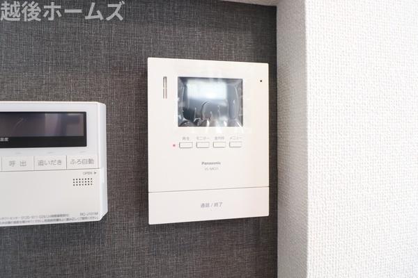 ���̑� �h�Ƒ΍�ɗD�ꂽTV���j�^�[�t���C���^�[�z���ŗ��q�҂̊m�F���ł��܂��B