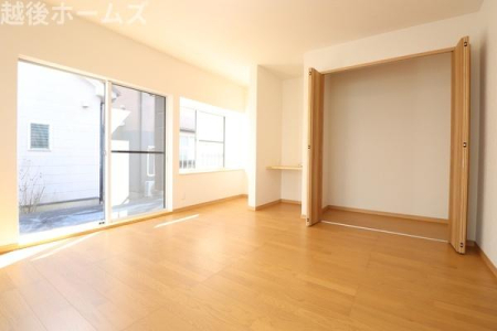 �m�� �V���v���ȗm���Ȃ̂ŉƋ�Ȃǂ̃C���e���A�Ƃ��}�b�`���Ă�����ꊴ���o���₷���A�g�̉��̐��������₷���ł��ˁ�