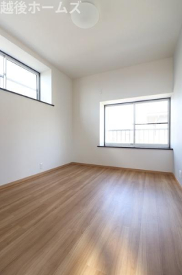 �m�� �e�m���͂Q�ʍ̌��݌v�A��������⊷�C�ɂ��z��������ԂɂȂ��Ă��܂��B