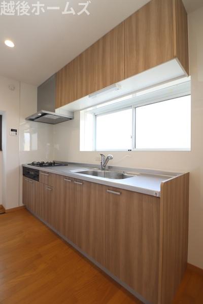 �L�b�`�� �L�b�`���͎g���₷���V�X�e���L�b�`���ł��B
�򐅊��̌^�̐������W���������Ă��܂��B