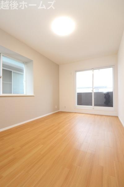 �m�� �e�m���͂Q�ʍ̌��݌v�A��������⊷�C�ɂ��z��������ԂɂȂ��Ă��܂��B