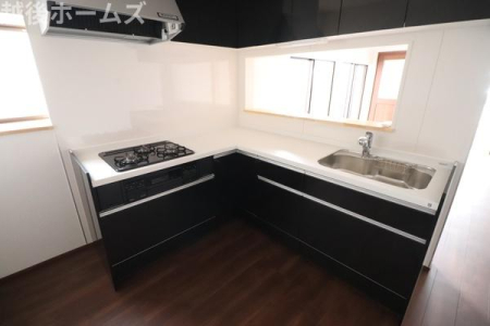 �L�b�`�� �R���^�C�v�̃V�X�e���L�b�`���͎��[���L�x�I
�����̂��|�������₷���݌v�ɂȂ��Ă��܂�