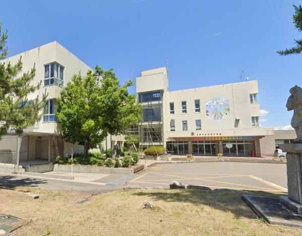 ���ӊ� �y���w�Z�z�����s���������w�Z�F1282m