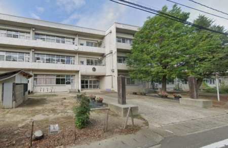 ���ӊ� �y���w�Z�z�����s�����ؖ쏬�w�Z�F890m