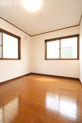 �m�� �e�m���͂Q�ʍ̌��݌v�A��������⊷�C�ɂ��z��������ԂɂȂ��Ă��܂��B