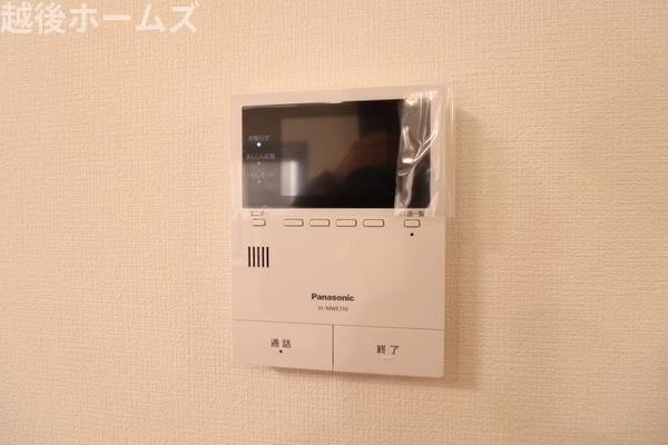 ���̑� �h�Ƒ΍�ɗD�ꂽTV���j�^�[�t���C���^�[�z���ŗ��q�҂̊m�F���ł��܂��B