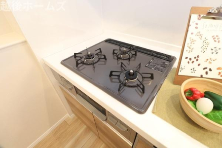 ���̑� �R���S�Ăɉ��x�Z���T�[���t���A�ЖʏĂ��O���������ڂ��Ĉ��S�ŋ@�\�I�ȃK�X�R�����ł��B