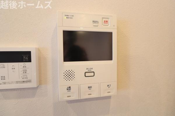 ���̑� �h�Ƒ΍�ɗD�ꂽTV���j�^�[�t���C���^�[�z���ŗ��q�҂̊m�F���ł��܂��B