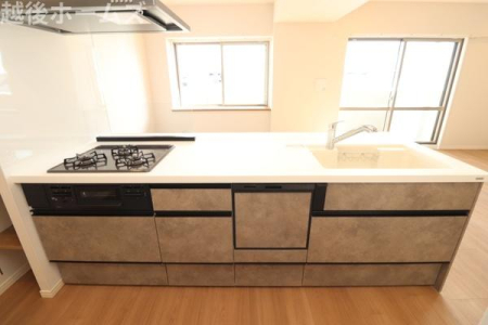 �L�b�`�� �y���Ў{�H��z�R���^�C�v�̃V�X�e���L�b�`���͎��[���L�x�I
�����̂��|�������₷���݌v�ɂȂ��Ă��܂�